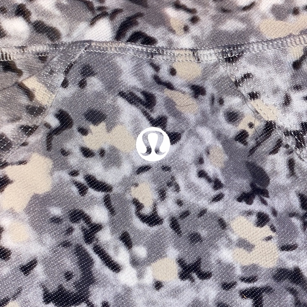 Lululemon Jacket - Picture 4 of 5
